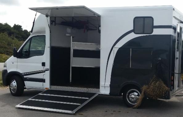 Preview of the first image of 3.5 Horsebox....................