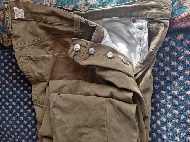 Preview of the first image of Replay Trousers for any body small size.