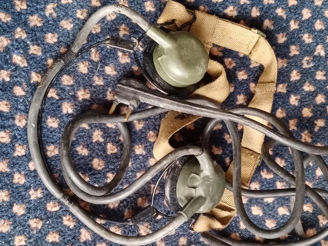 Image 2 of Not researched it yet, American Army tank earphones.