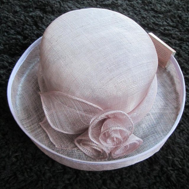 Preview of the first image of M&S Occasion/Wedding Hat Lilac (Incl P&P).