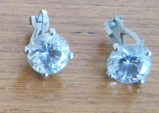Image 2 of Smaller Clip On Earrings