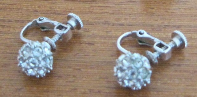 Image 3 of Smaller Clip On Earrings