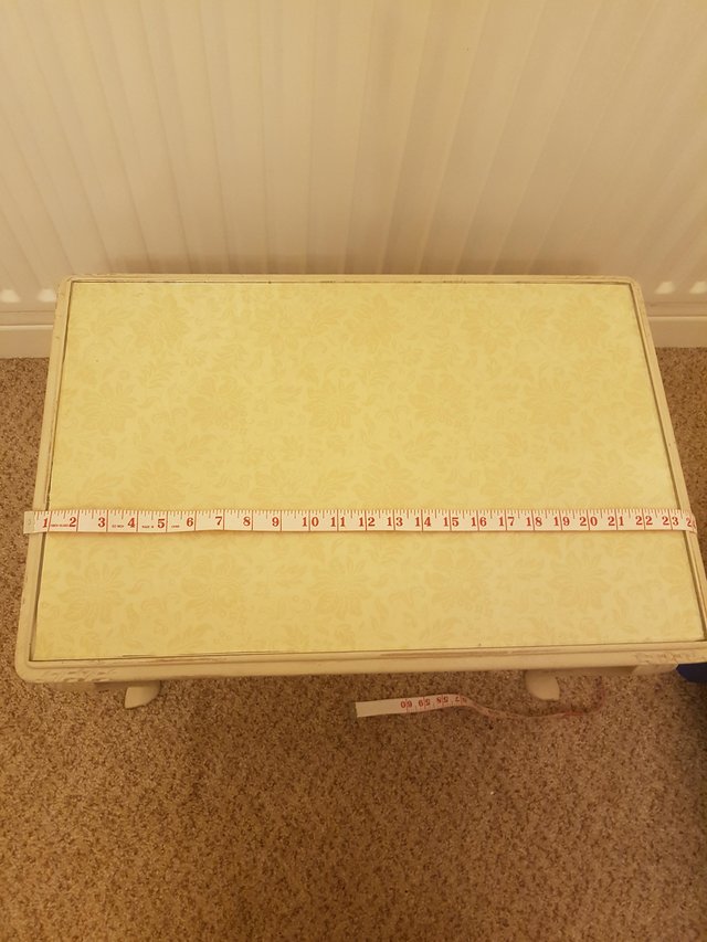 Image 2 of Cream table with removable glass top