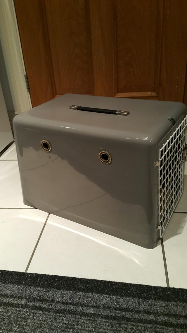 Image 2 of Strong Fibreglass Pet Carrier for cat or small dog