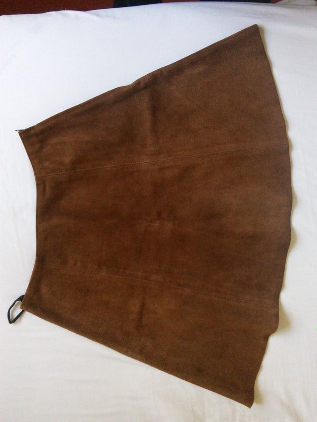 Preview of the first image of Vintage suede leather mini-skirt.