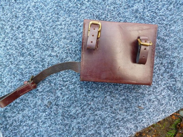Image 3 of Brown leather Hunting canteen /saddlebag