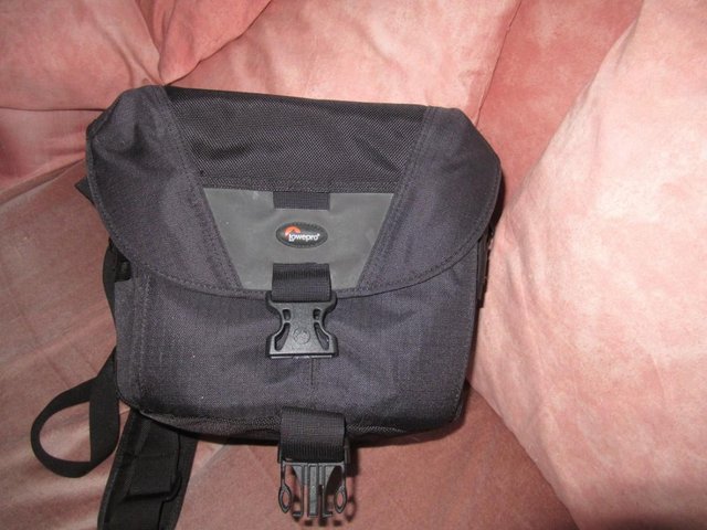Preview of the first image of Lowepro Camera Stealth Reporter Shoulder Bag.