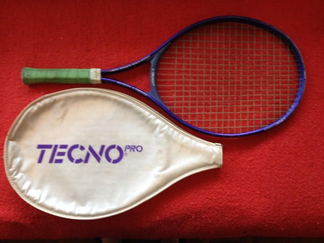 Preview of the first image of Tecno Junior pro Tennis racket with cover 60 x 26.5cm.