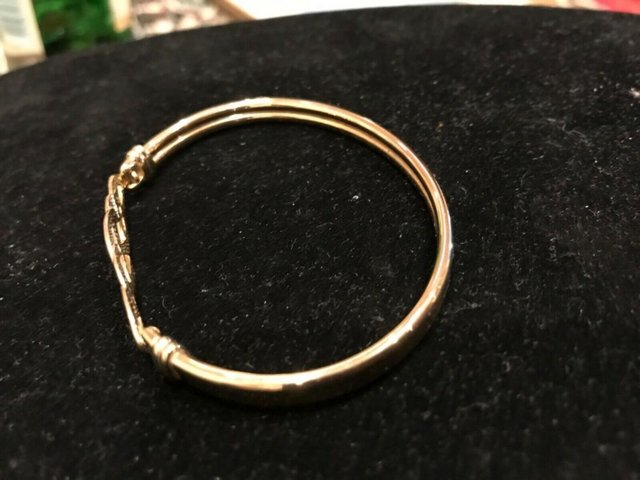 Image 3 of Lady’s 9CT gold Celtic bangle absolute stunning