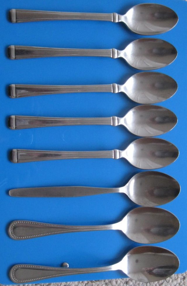 Preview of the first image of Selection of Cutlery.........................................