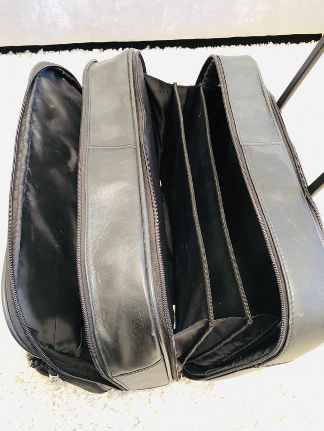 Image 2 of Exec Leather Case - Kenneth Cole REACTION