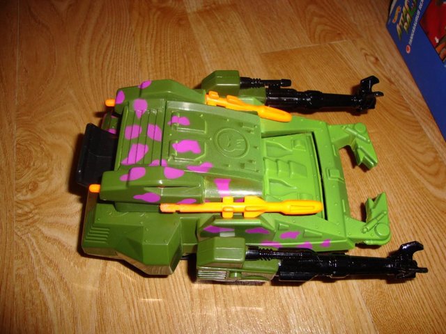 Preview of the first image of Green Transformer from the 80's.