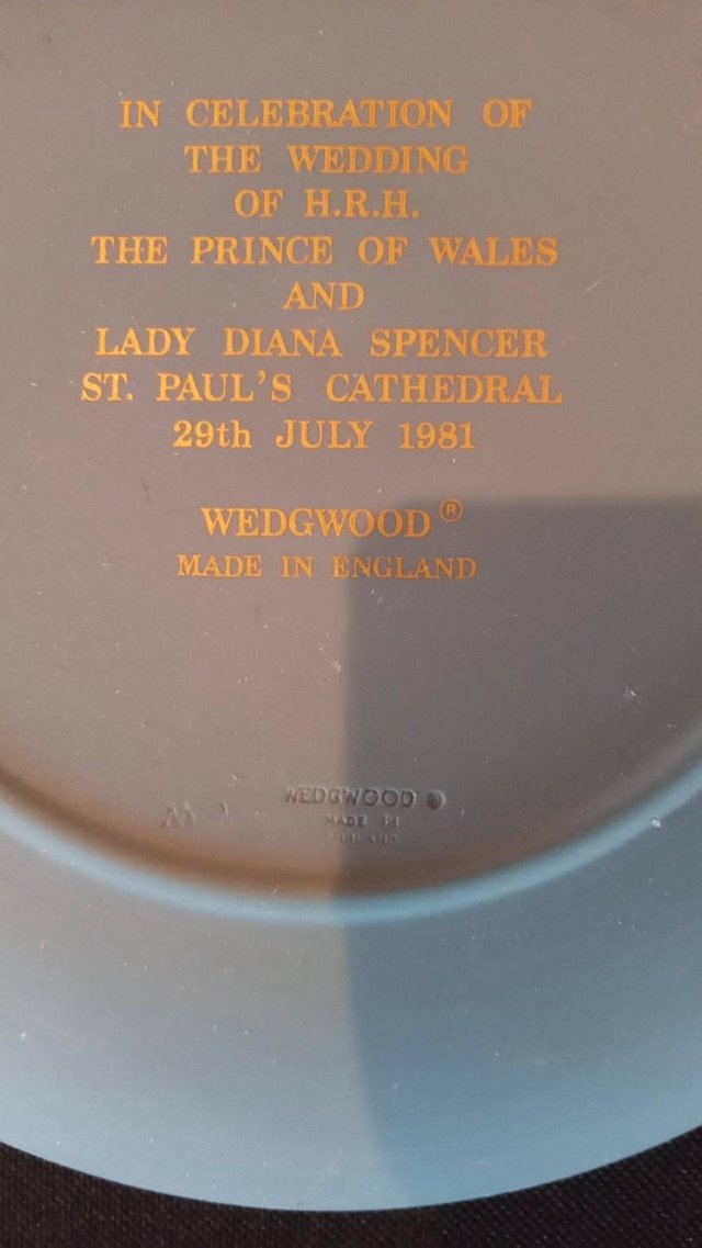 Image 2 of Wedgwood Charles & Di Royal Wedding Plate