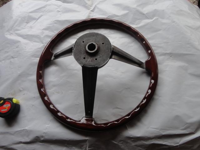 Image 2 of Steering wheel for Alfa Romeo Montreal