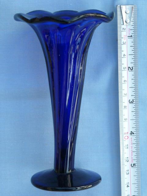 Preview of the first image of Dark Blue ornamental vase or flower specimen vase.