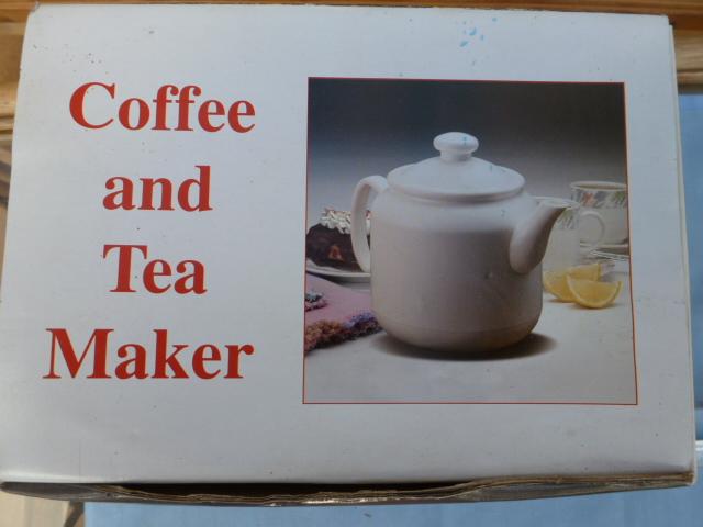 Preview of the first image of Insulated tea or coffee maker / pot.
