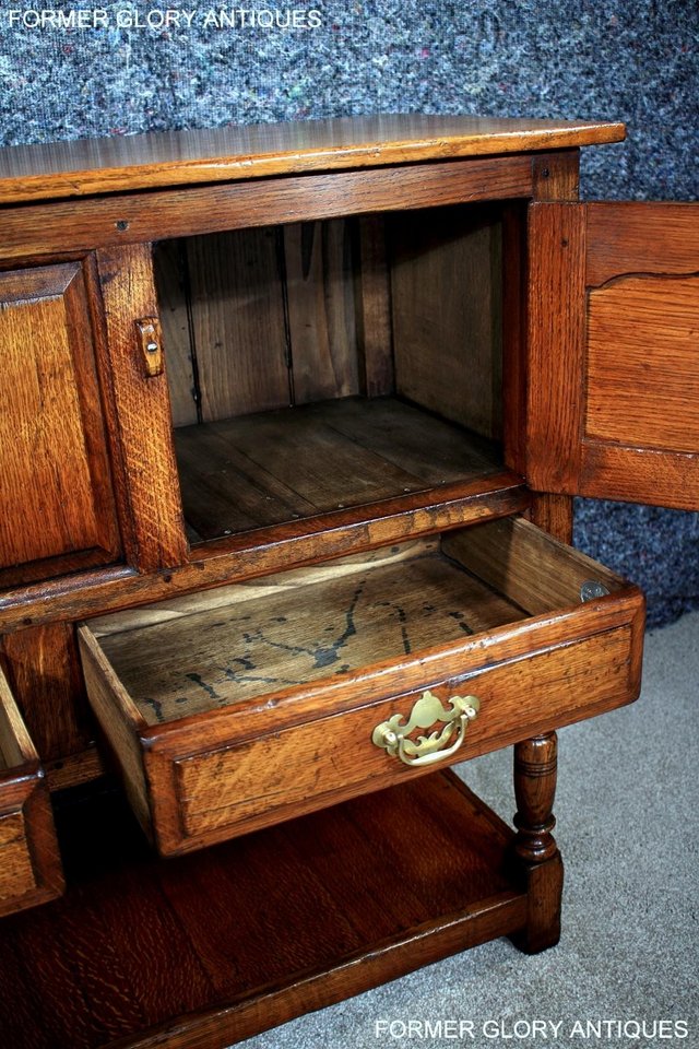 Image 33 of TITCHMARSH AND GOODWIN HALL CREDENCE CABINET SIDEBOARD