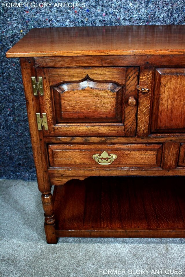 Image 70 of TITCHMARSH AND GOODWIN HALL CREDENCE CABINET SIDEBOARD