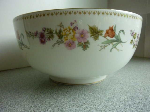 Preview of the first image of Wedgwood Mirabelle salad/fruit bowl.