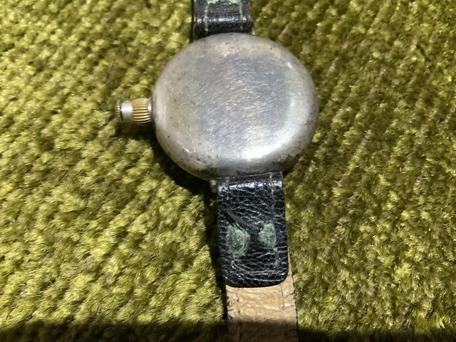 Image 4 of 1WW Officers personal Wristwatch